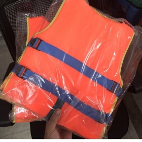 NGUỒN ÁO PHAO GIÁ TỐT XƯỞNG MAY ÁO PHAO BƠI 